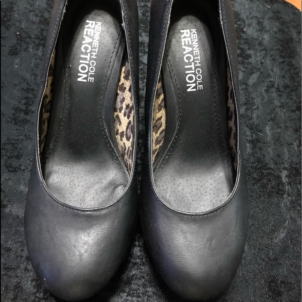Kenneth Cole Reaction heels size 6M